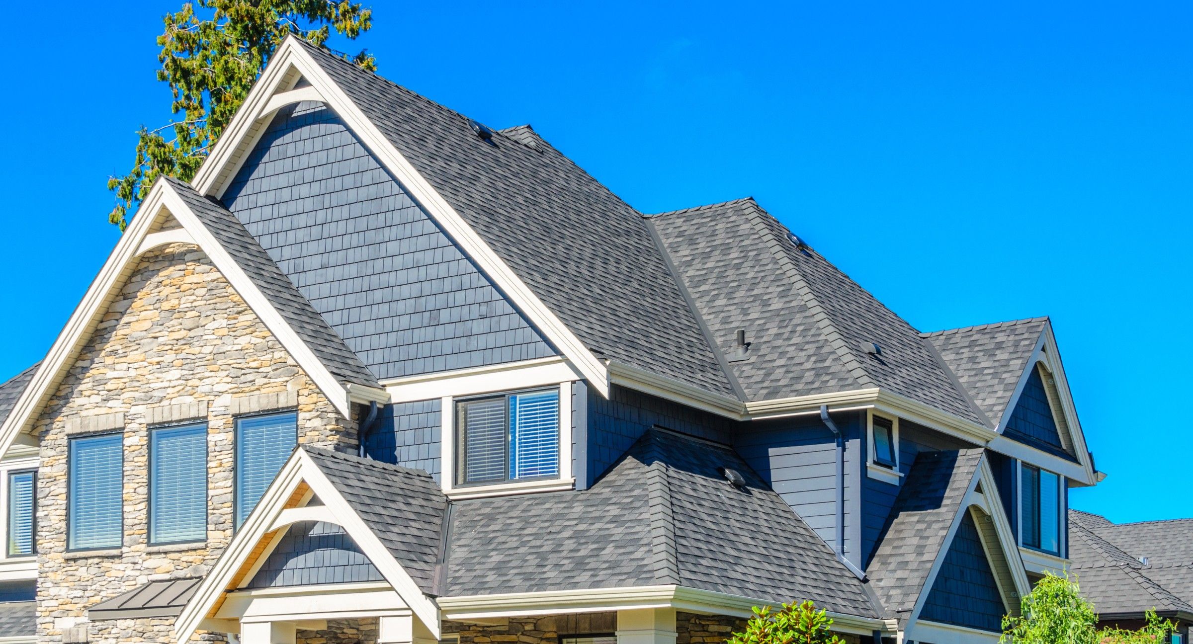 Featured image for “Surprising Advantages of Shingle Roofing”