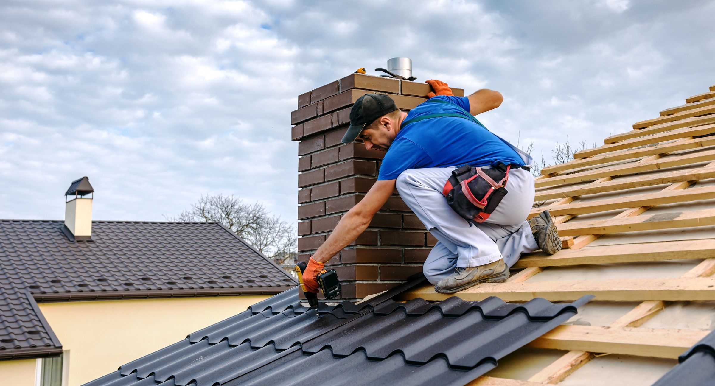 Featured image for “10 Tips For Choosing A Roofing Contractor”